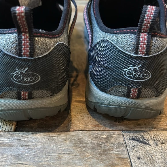 Chaco Kids Outcross Trail Kids Closed Toe Sandals Size 4 - Picture 3 of 13